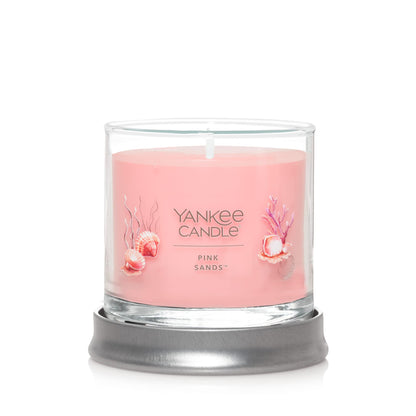 Yankee Candle Pink Sands Scented, Classic 22oz Large Jar Single Wick Candle, Over 110 Hours of Burn Time, Perfect for Creating Relaxing Atmosphere