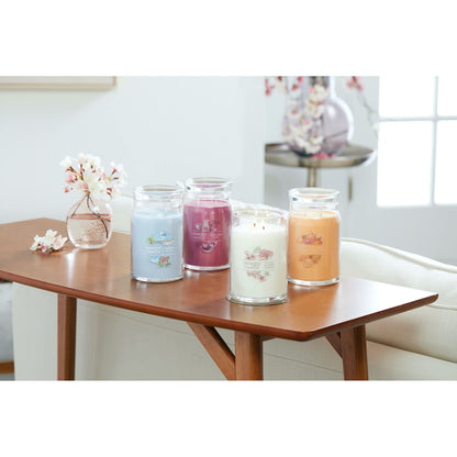 Yankee Candle Pink Sands Scented, Classic 22oz Large Jar Single Wick Candle, Over 110 Hours of Burn Time, Perfect for Creating Relaxing Atmosphere
